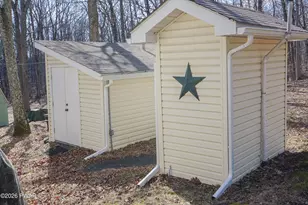 1837 Rt 402, Dingmans Ferry, PA 18328 - Photo 15