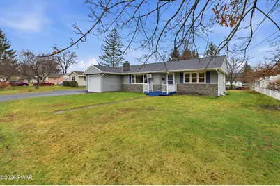 906 Avenue I, Matamoras, PA 18336 - Photo 1