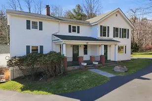 13 Rocky View Dr, Hawley, PA 18428 - Photo 1