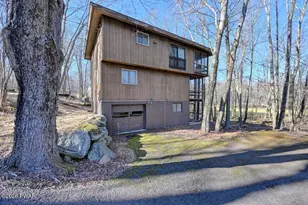 99 S Fairway Dr, Lake Ariel, PA 18436 - Photo 3