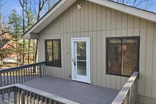 125 Big Bear Dr, Greentown, PA 18426 - Photo 5