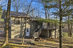 125 Big Bear Dr, Greentown, PA 18426 - Photo 3