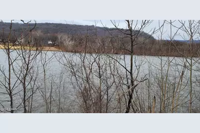 1042 Delaware Drive #2, Matamoras, PA 18336 - Photo 13