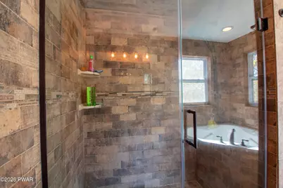 111 Woodcrest Drive, Hawley, PA 18428 - Photo 11