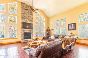 111 Woodcrest Dr, Hawley, PA 18428 - Photo 13