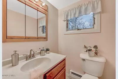 211 Spruce Street, Hawley, PA 18428 - Photo 45