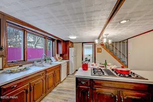 211 Spruce St, Hawley, PA 18428 - Photo 23