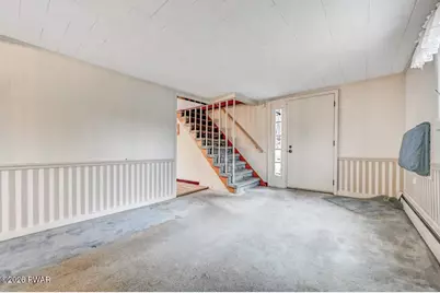 211 Spruce Street, Hawley, PA 18428 - Photo 11