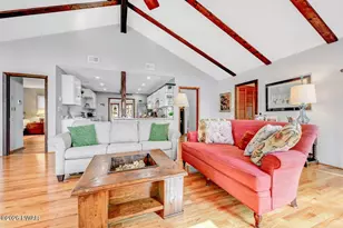 802 Sunrise Ct, Lords Valley, PA 18428 - Photo 13