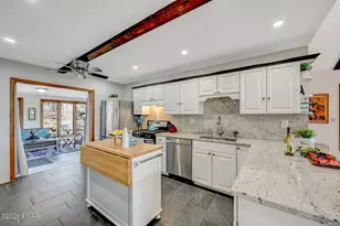 802 Sunrise Ct, Lords Valley, PA 18428 - Photo 21