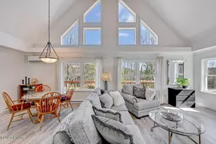 22 Tanglewood Ln, Lake Ariel, PA 18436 - Photo 11