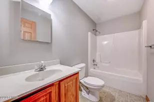 46 Beechwood Dr, Lake Ariel, PA 18436 - Photo 15