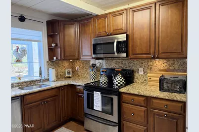 128 Gaskin Drive, Lords Valley, PA 18428 - Photo 13