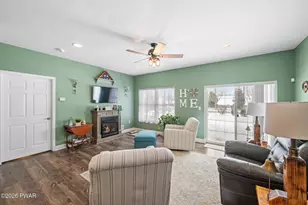 233 Shadow Wood Cir, Archbald, PA 18403 - Photo 9