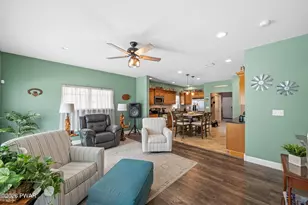 233 Shadow Wood Cir, Archbald, PA 18403 - Photo 15