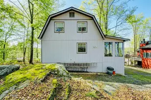 387 Lakeview Dr W, Lake Ariel, PA 18436 - Photo 39