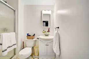 387 Lakeview Dr W, Lake Ariel, PA 18436 - Photo 29