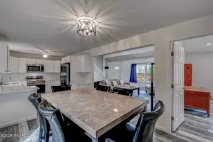 213 Upper Independence Dr, Lackawaxen, PA 18435 - Photo 11