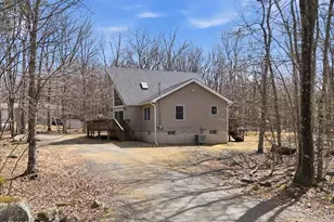 102 Loveland Dr, Tafton, PA 18464 - Photo 3