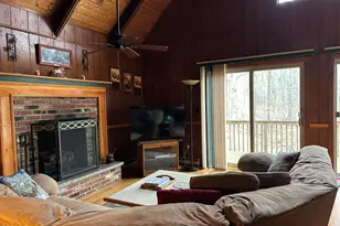 802 Cedar Ct, Lords Valley, PA 18428 - Photo 9