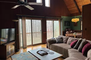 802 Cedar Ct, Lords Valley, PA 18428 - Photo 5