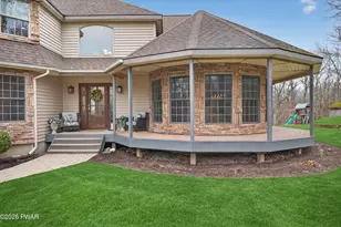 1114 Dewberry Dr, Hawley, PA 18428 - Photo 61