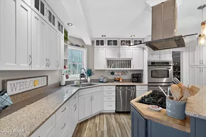 1114 Dewberry Drive, Hawley, PA 18428 - Photo 9