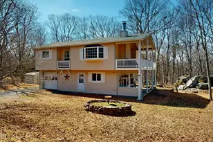 119 Robin Ln, Dingmans Ferry, PA 18328 - Photo 1