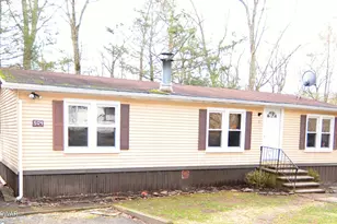 137 Oak Dr, Greentown, PA 18426 - Photo 15