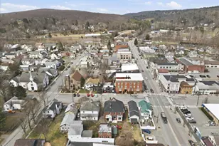 412 Church St, Hawley, PA 18428 - Photo 77