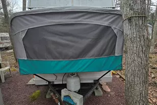 124 Mohican Dr, Shohola, PA 18458 - Photo 11