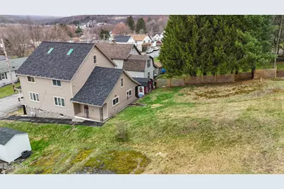 23 25 Prospect Street, Simpson, PA 18407 - Photo 3