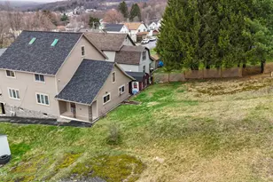 23-25 Prospect St, Simpson, PA 18407 - Photo 3