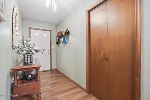 112 Green Chapel Ln, Cresco, PA 18326 - Photo 9