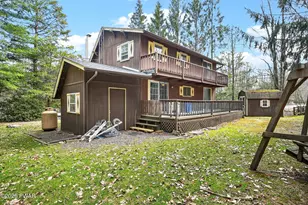 1067 Rolling Hills Dr, Lake Ariel, PA 18436 - Photo 1