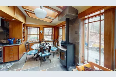 144 Sawkill Avenue, Milford, PA 18337 - Photo 13