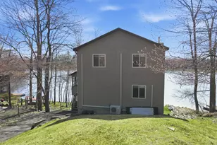 174 N Lake Dr, Dingmans Ferry, PA 18328 - Photo 11