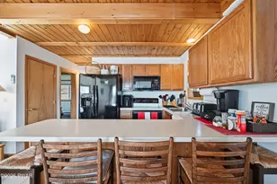 174 N Lake Dr, Dingmans Ferry, PA 18328 - Photo 25