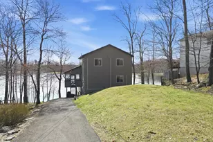 174 N Lake Dr, Dingmans Ferry, PA 18328 - Photo 9