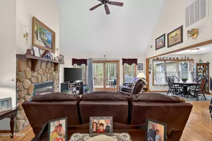 139 Ozark Rd, Tafton, PA 18464 - Photo 9