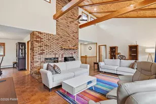1647 Windemere Pl, Lake Ariel, PA 18436 - Photo 9