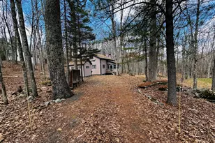 803 Round Up Ct, Lords Valley, PA 18428 - Photo 3