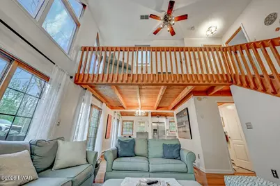 1071 Red Hawk Drive, Lake Ariel, PA 18436 - Photo 9