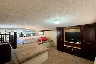 213 Tribes Dr, Shohola, PA 18458 - Photo 15