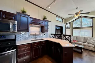 213 Tribes Dr, Shohola, PA 18458 - Photo 3