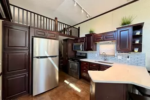 213 Tribes Dr, Shohola, PA 18458 - Photo 5