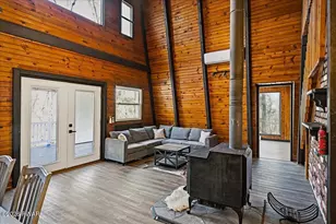 3257 Trafalgar Ave, East Stroudsburg, PA 18302 - Photo 5