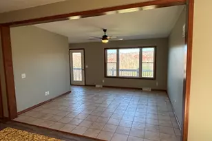 523B Creek Dr, Prompton, PA 18456 - Photo 35