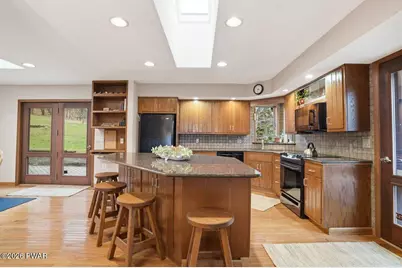 421 W Abington Road, Dalton, PA 18414 - Photo 7