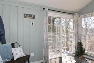 122 Ruffed Grouse Dr, Greentown, PA 18426 - Photo 11